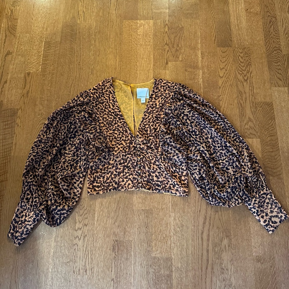 C/meo Collective balloon sleeve, animal print cropped blouse